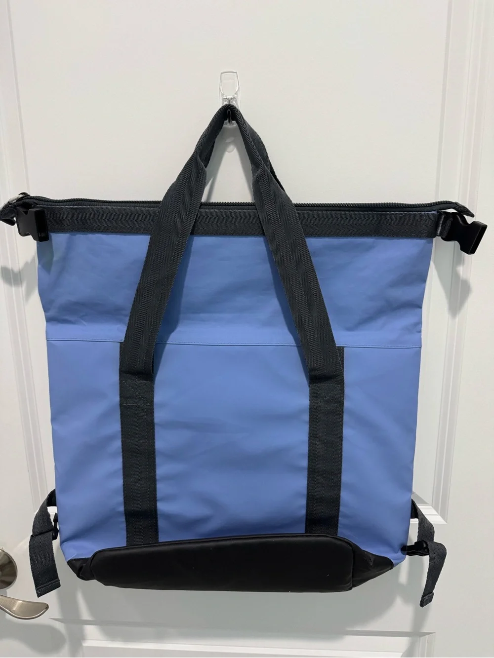 Columbia PFG Light Blue and Black insulated roll top cooler Tote Bag NWOT